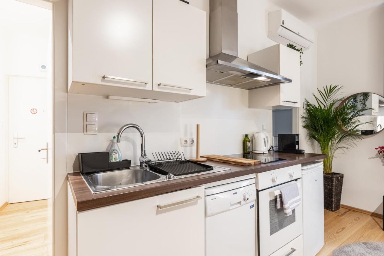 Cozy Studio Apartment Located In Vienna'S Vibrant City Center Eksteriør bilde